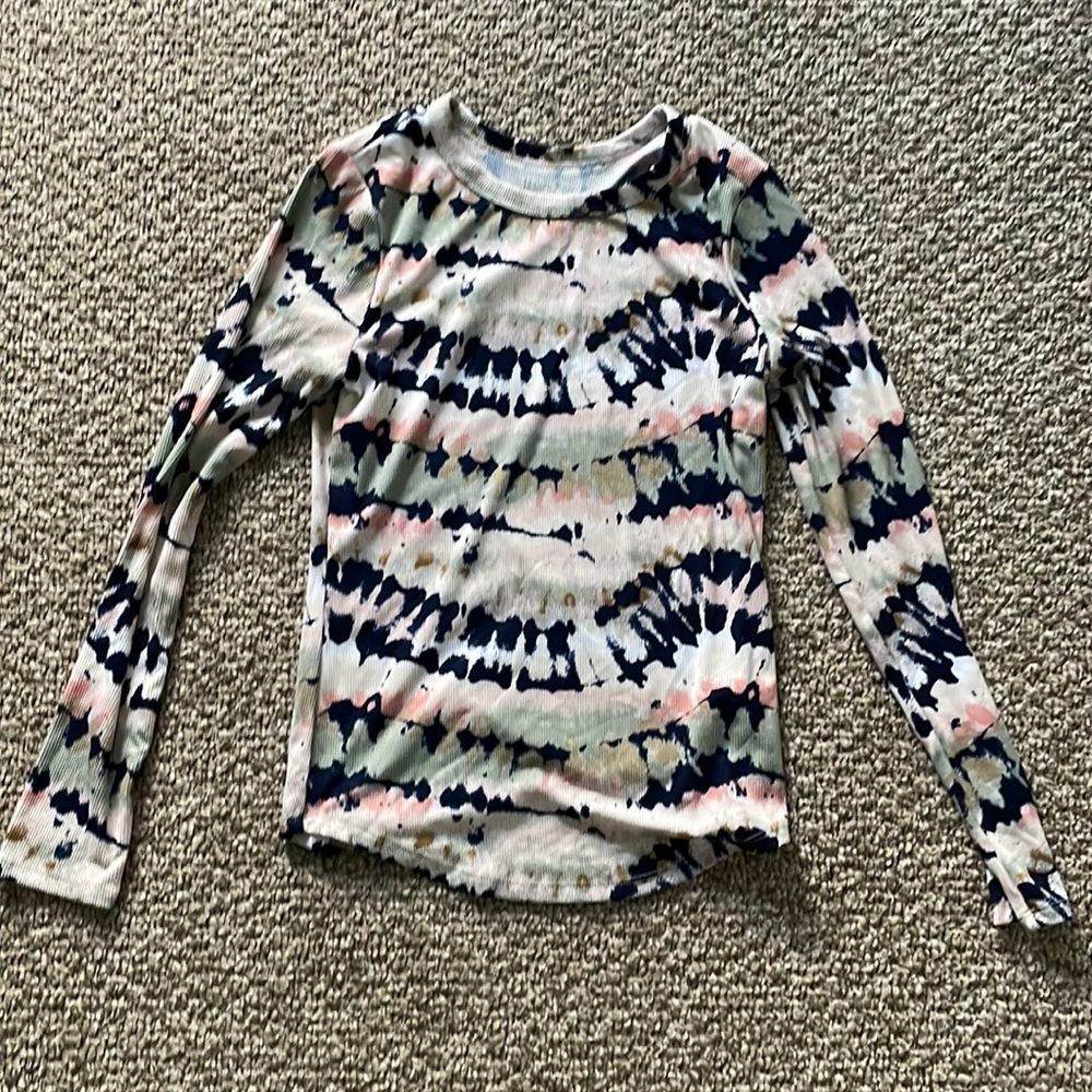 A long sleeve shirt that is very comfortable!! Has a mix of colors, very cute!